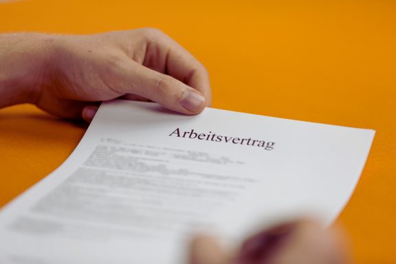 Arbeitsvertrag prüfen lassen – Sicherheit statt böser Überraschungen