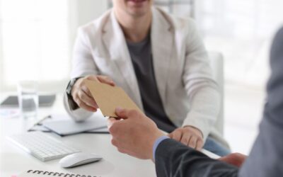 Sonderzahlungen im Arbeitsrecht: Weihnachtsgeld und Urlaubsgeld – Ihr Leitfaden im Arbeitsrecht